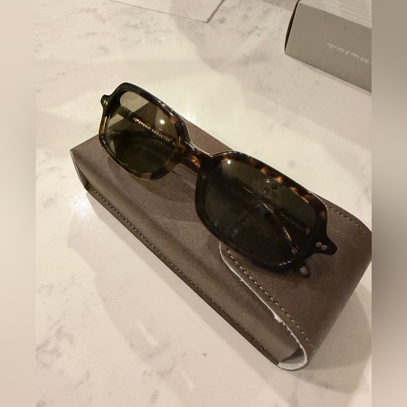 Tortoiseshell Sunglasses - Picture 8 of 8